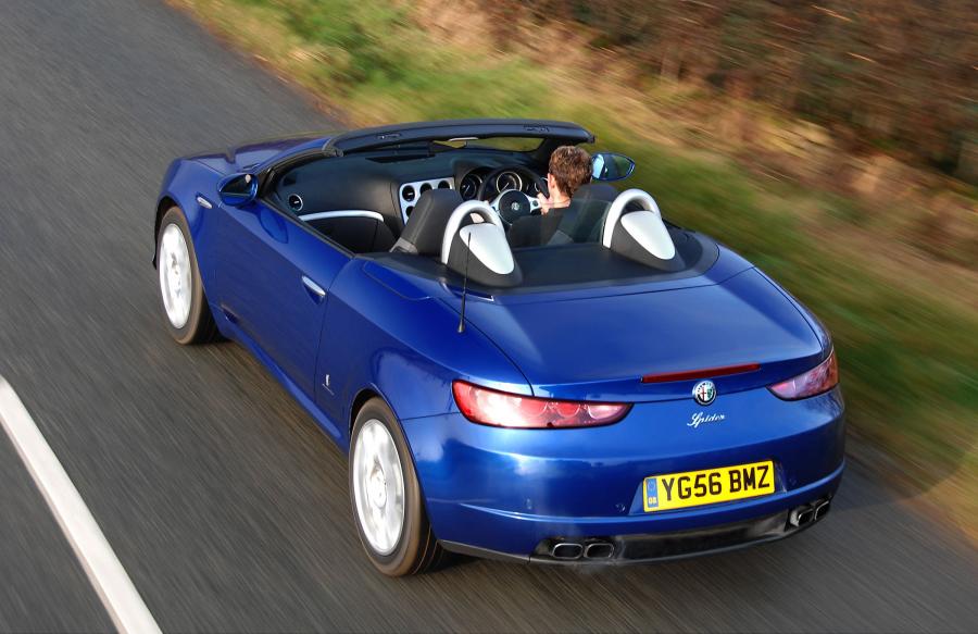  Alfa Romeo Spider (939E) 2007 года  (UK) (фото 27 из 38)